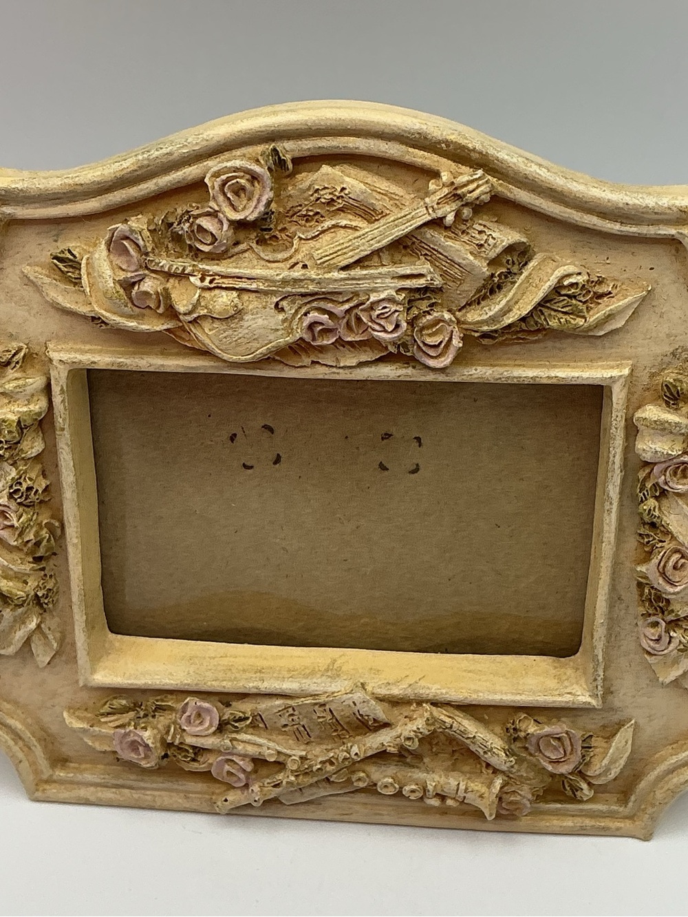 Vintage Cream Decorative Photo Frame with Rose Accents
